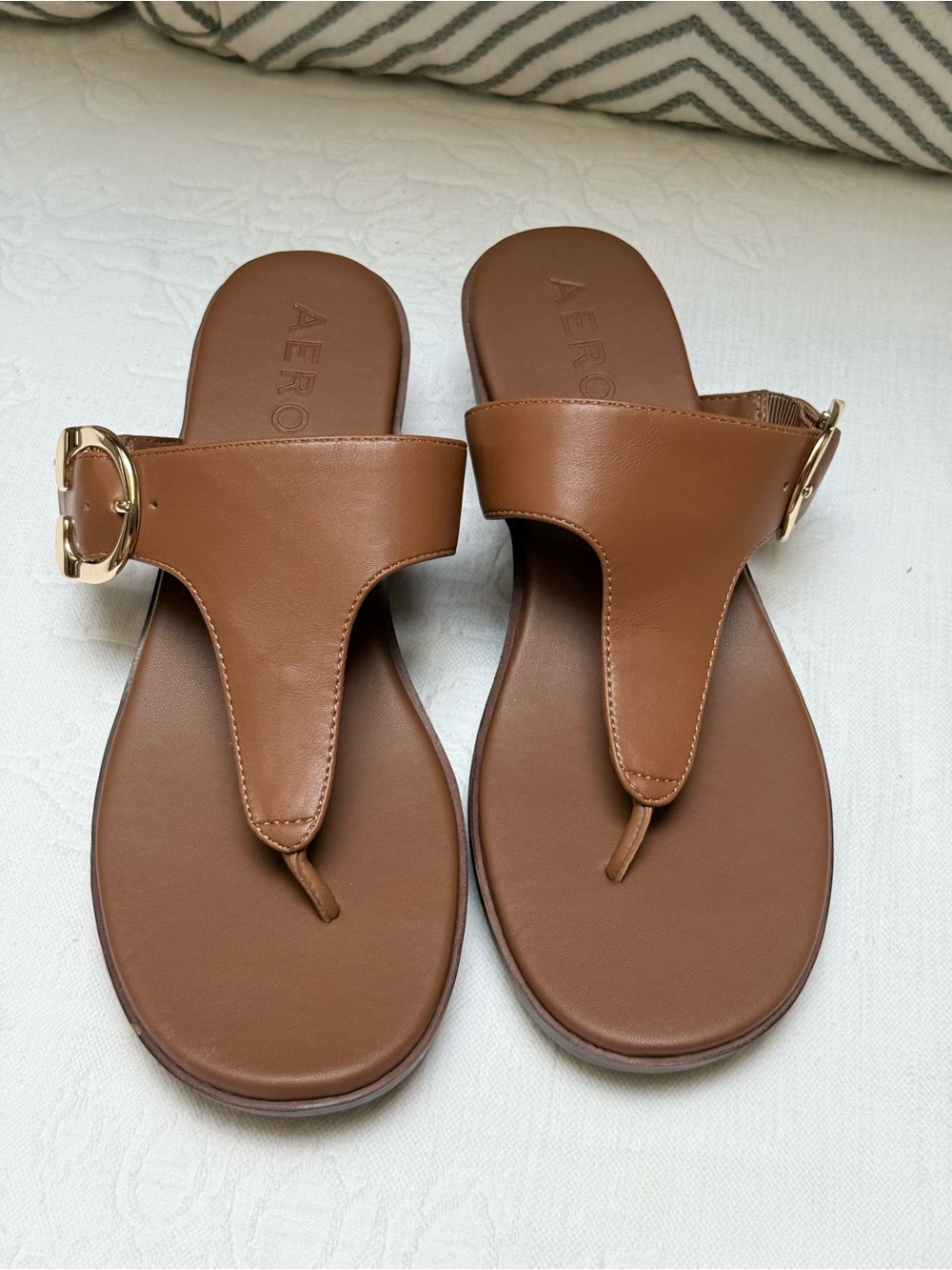 AEROSOLES Cognac Brown Leather Thong Sandals with Gold Buckle